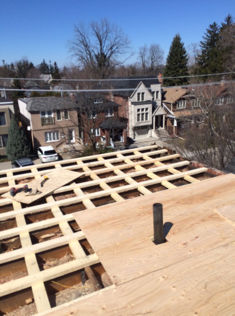 Flat roof renovation in Toronto