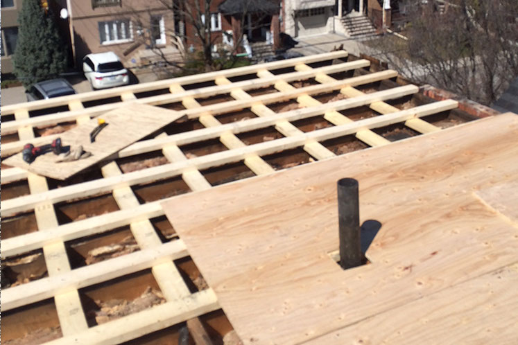 Roof Replacement Services in Toronto & GTA by Metro Roofing